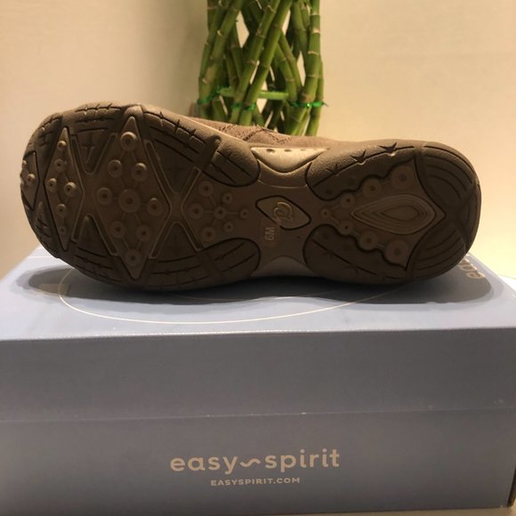 easy~spirit - Picture 2 of 5